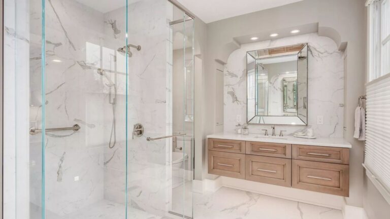 Thinking About a Bathroom Remodel? Here’s What Homeowners Are Searching in 2026